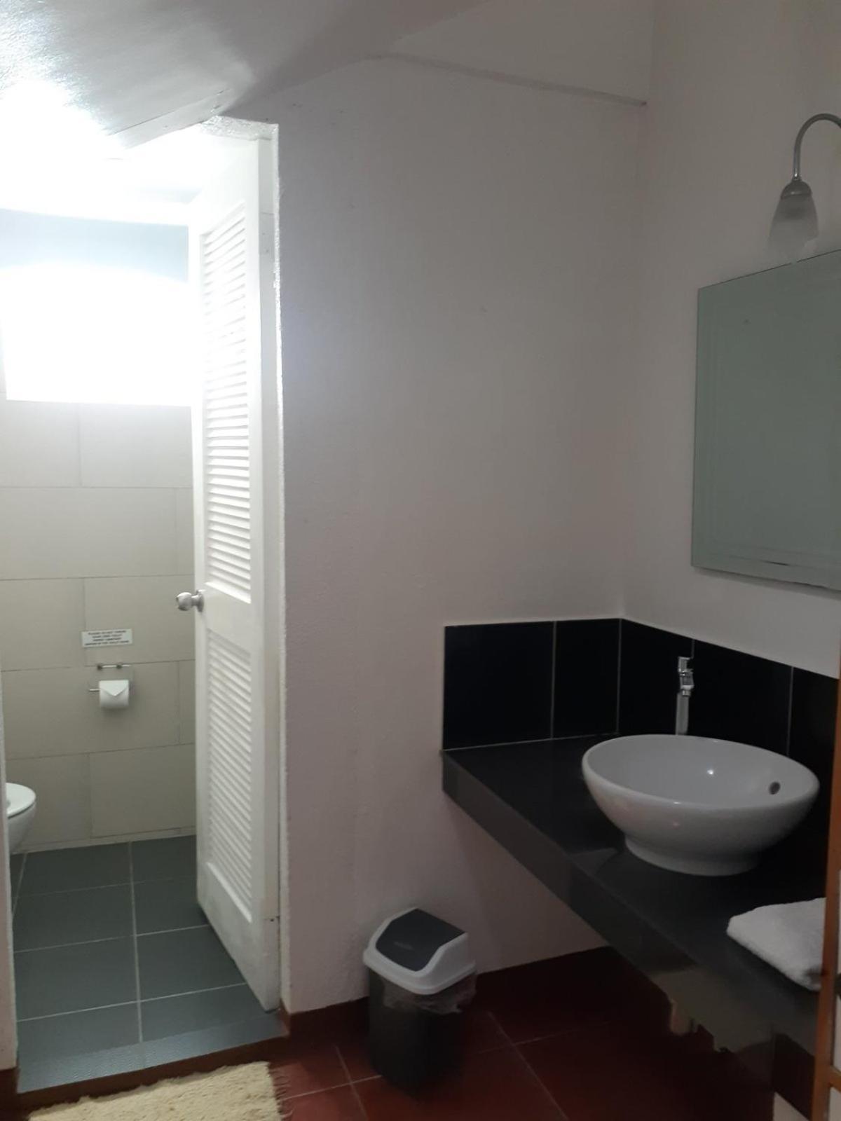 Bluewaves Beach House Balabag  Dış mekan fotoğraf
