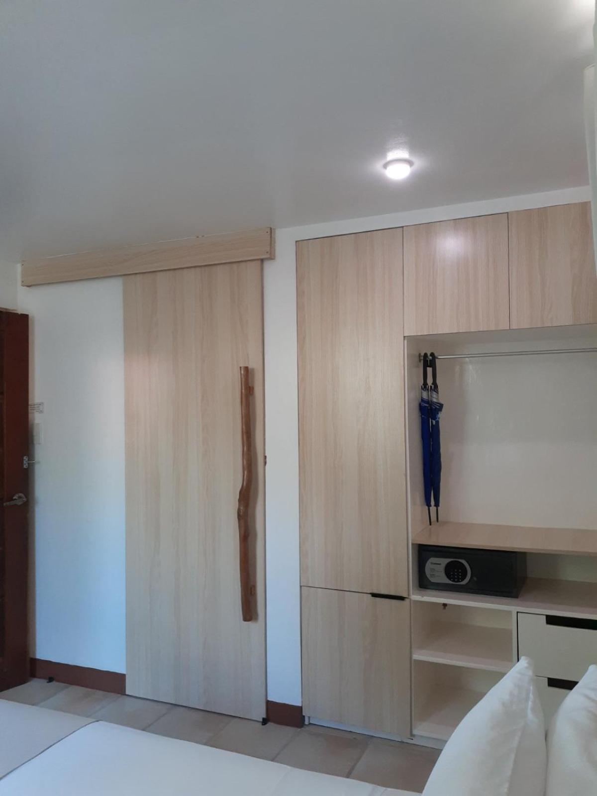 Bluewaves Beach House Balabag  Dış mekan fotoğraf