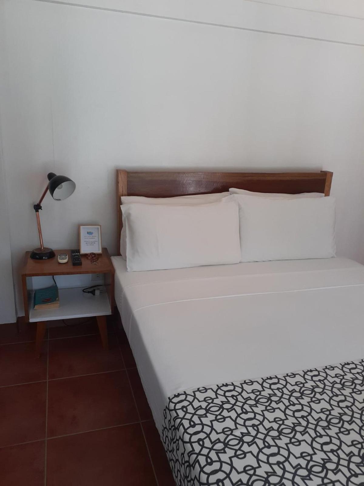 Bluewaves Beach House Balabag  Dış mekan fotoğraf