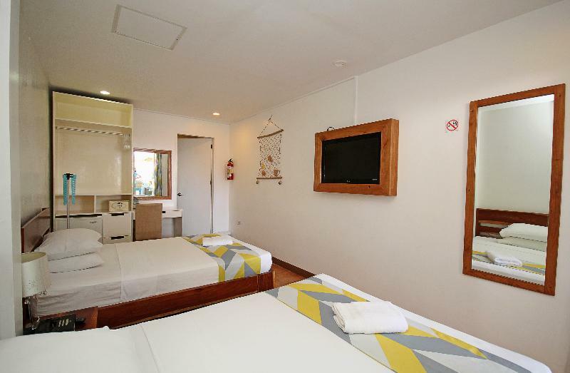 Bluewaves Beach House Balabag  Dış mekan fotoğraf